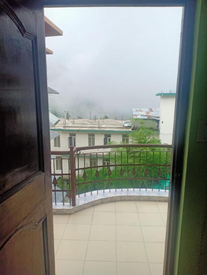 Aman Inn Дхарамсала Екстериор снимка