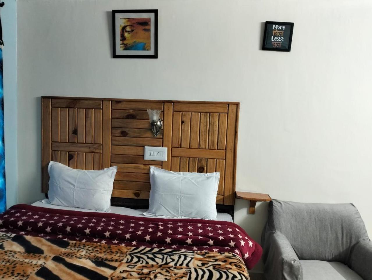 Aman Inn Дхарамсала Екстериор снимка