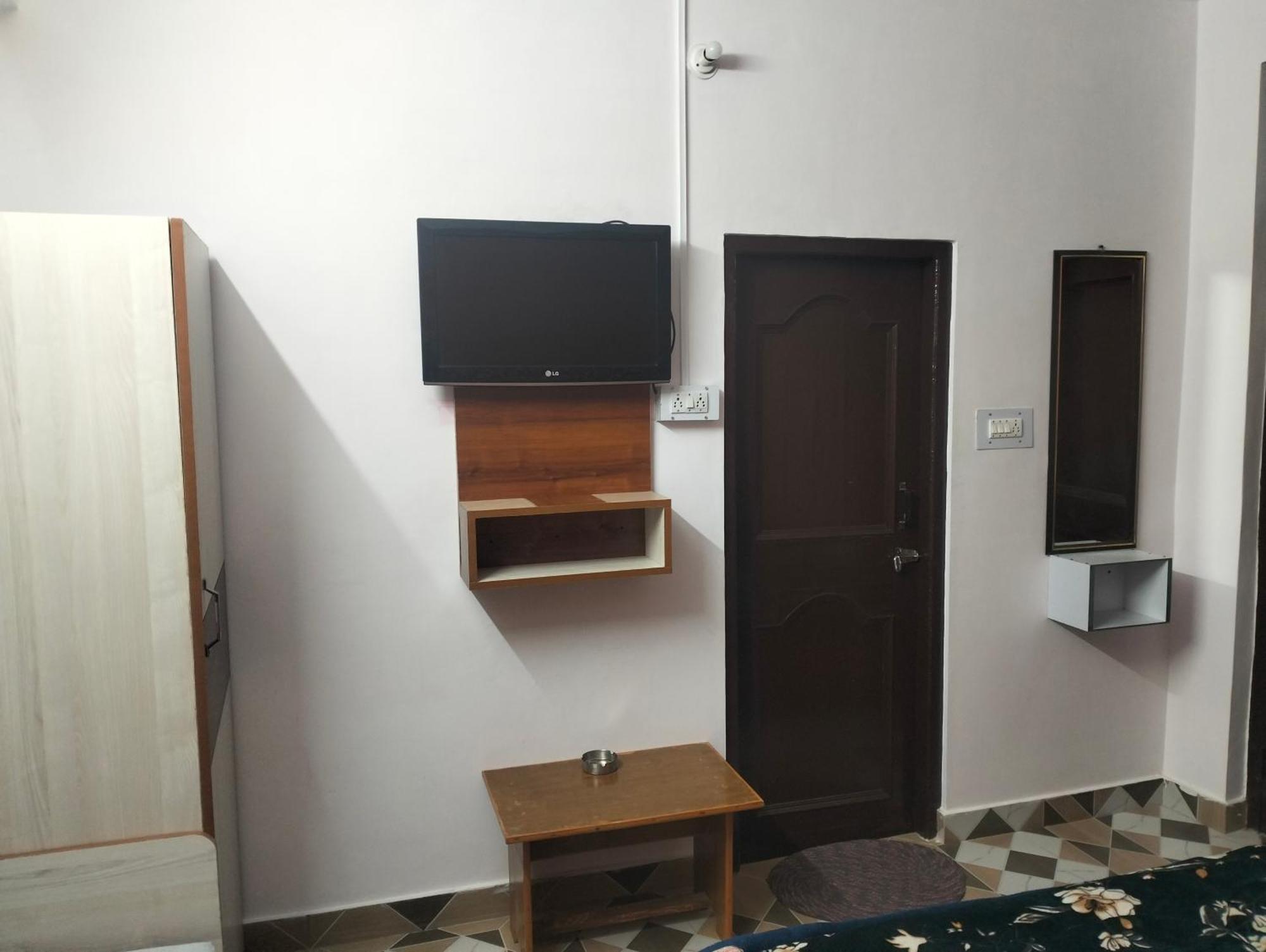 Aman Inn Дхарамсала Екстериор снимка